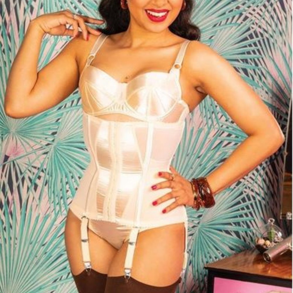 What Katie Did Vintage Style Glamour Waist Cincher